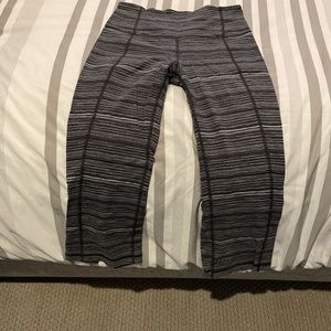 Lululemon Capri pants